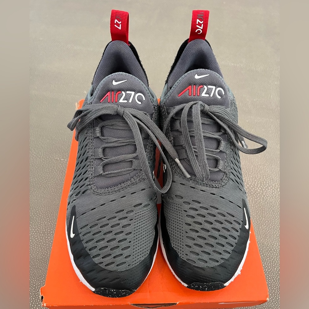 Nike Air Max 270 Boys Sneakers (size 4Y)